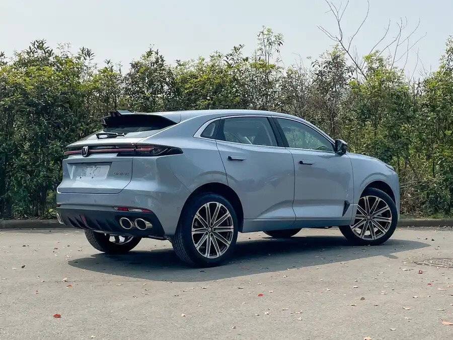 Б/У Чанган УНИ-К 2022 года. Фото: #2