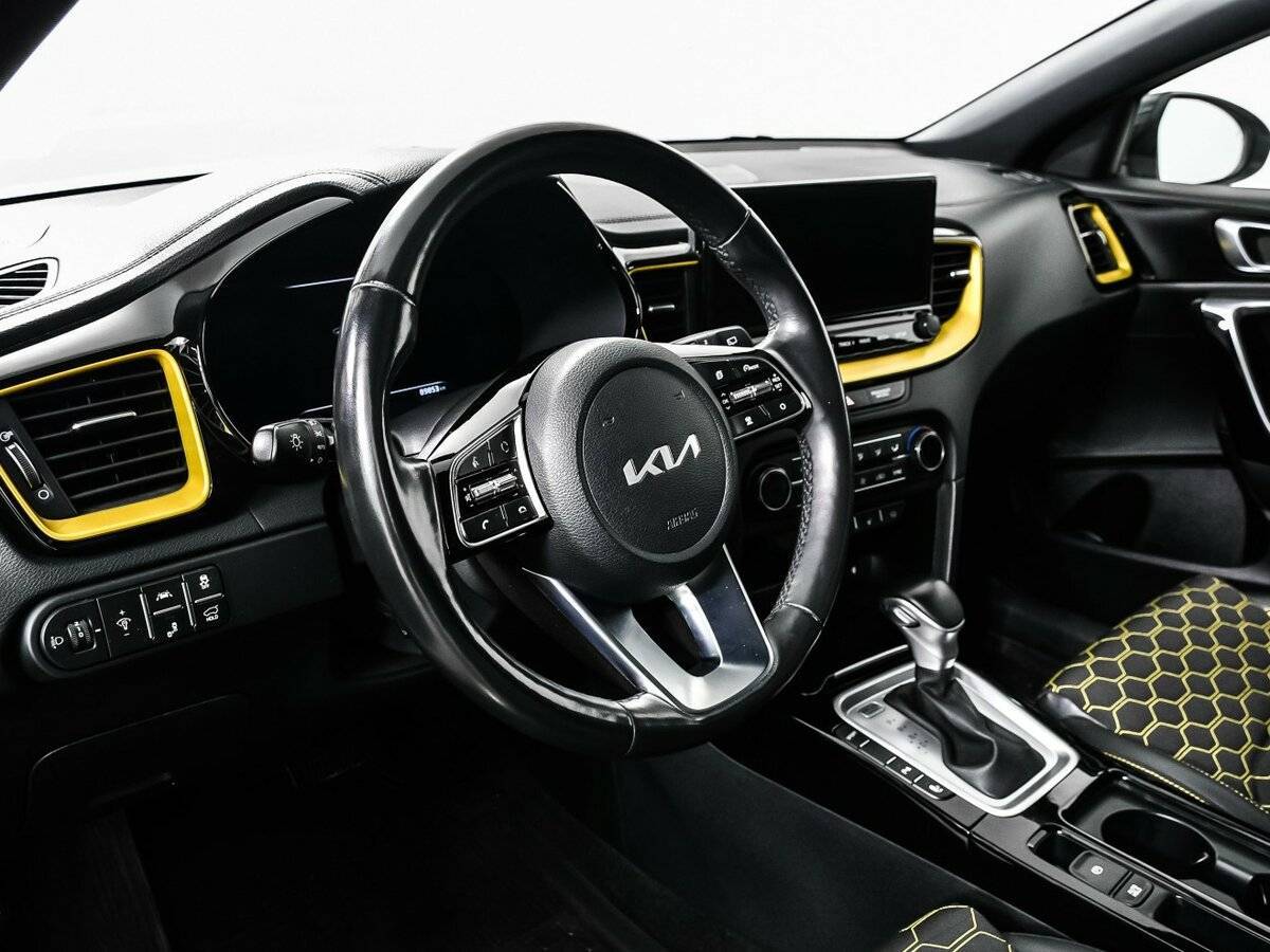 Б/У Киа Икс-Сид 2021 года. Фото: #12