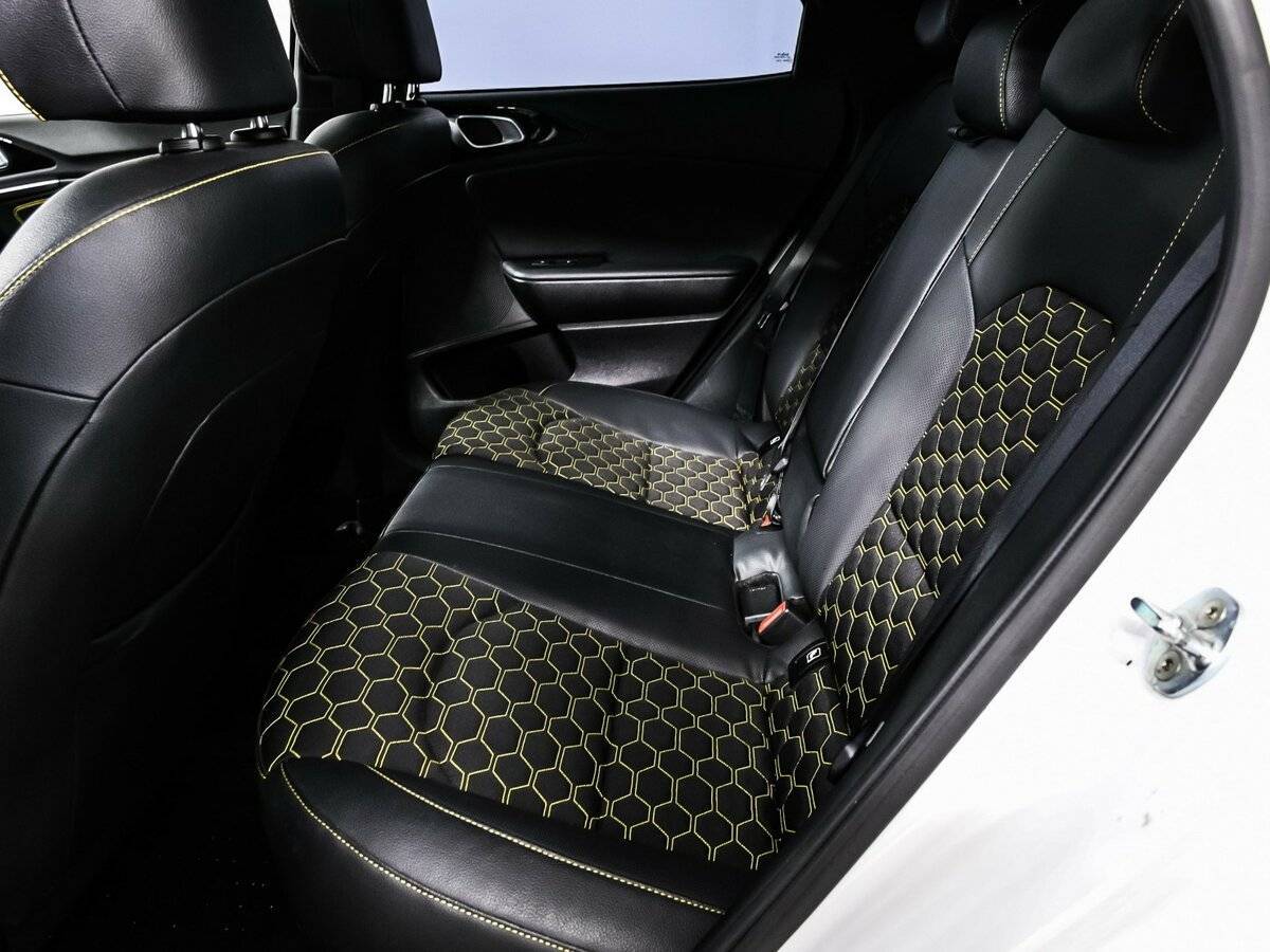 Б/У Киа Икс-Сид 2021 года. Фото: #13