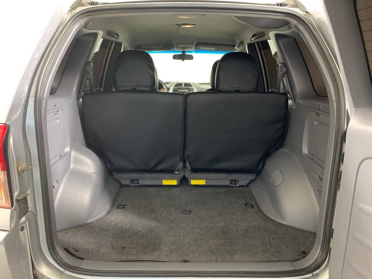 Б/У Тойота Рав4 2002 года. Фото: #18