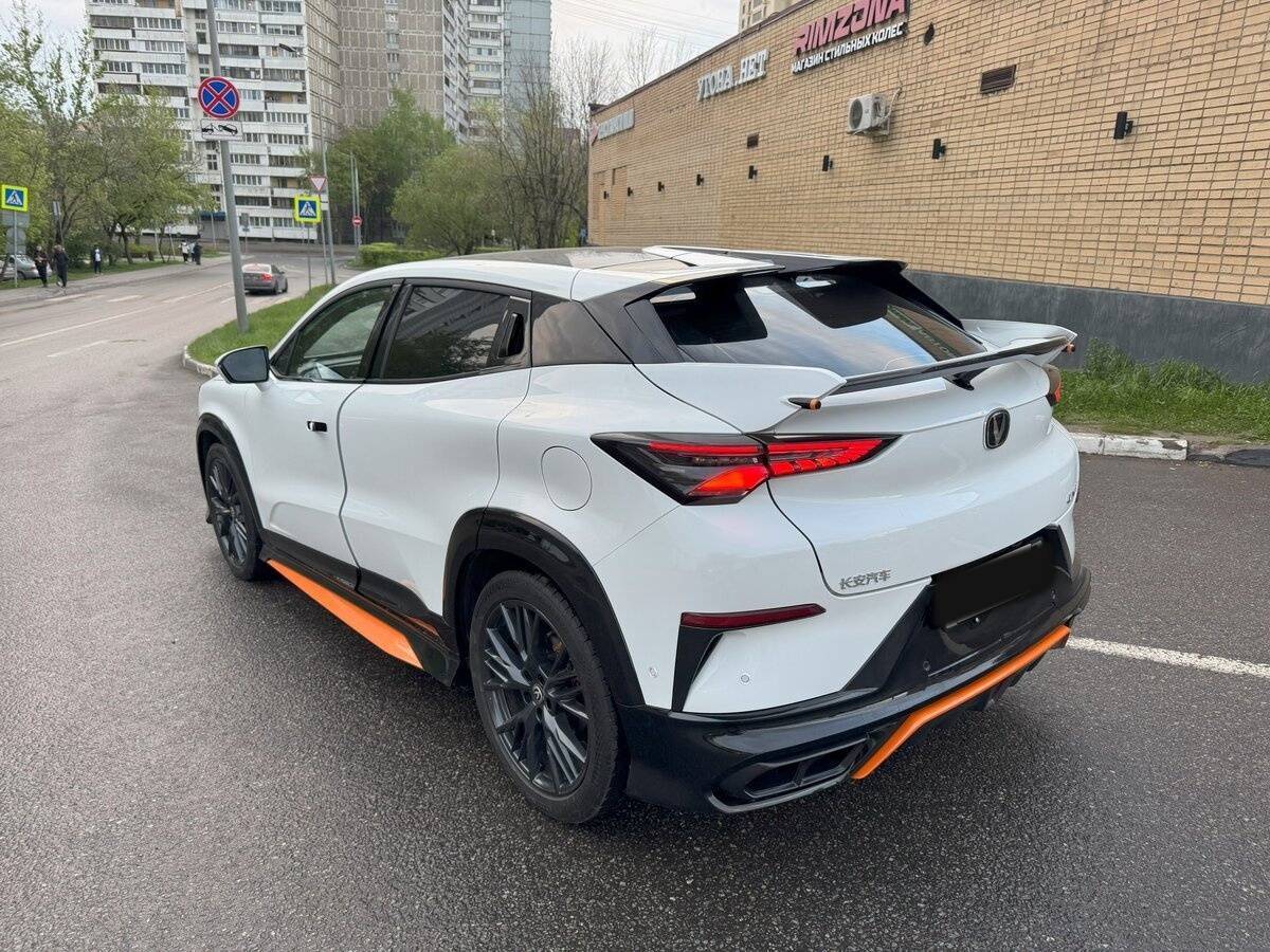 Б/У Чанган УНИ-Т 2023 года. Фото: #3