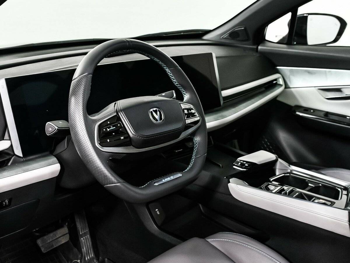 Б/У Чанган УНИ-Т 2023 года. Фото: #11