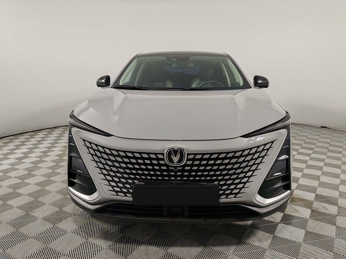 Б/У Чанган УНИ-Т 2023 года. Фото: #1