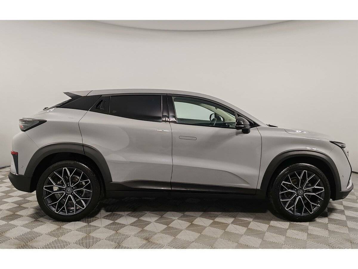 Б/У Чанган УНИ-Т 2023 года. Фото: #3