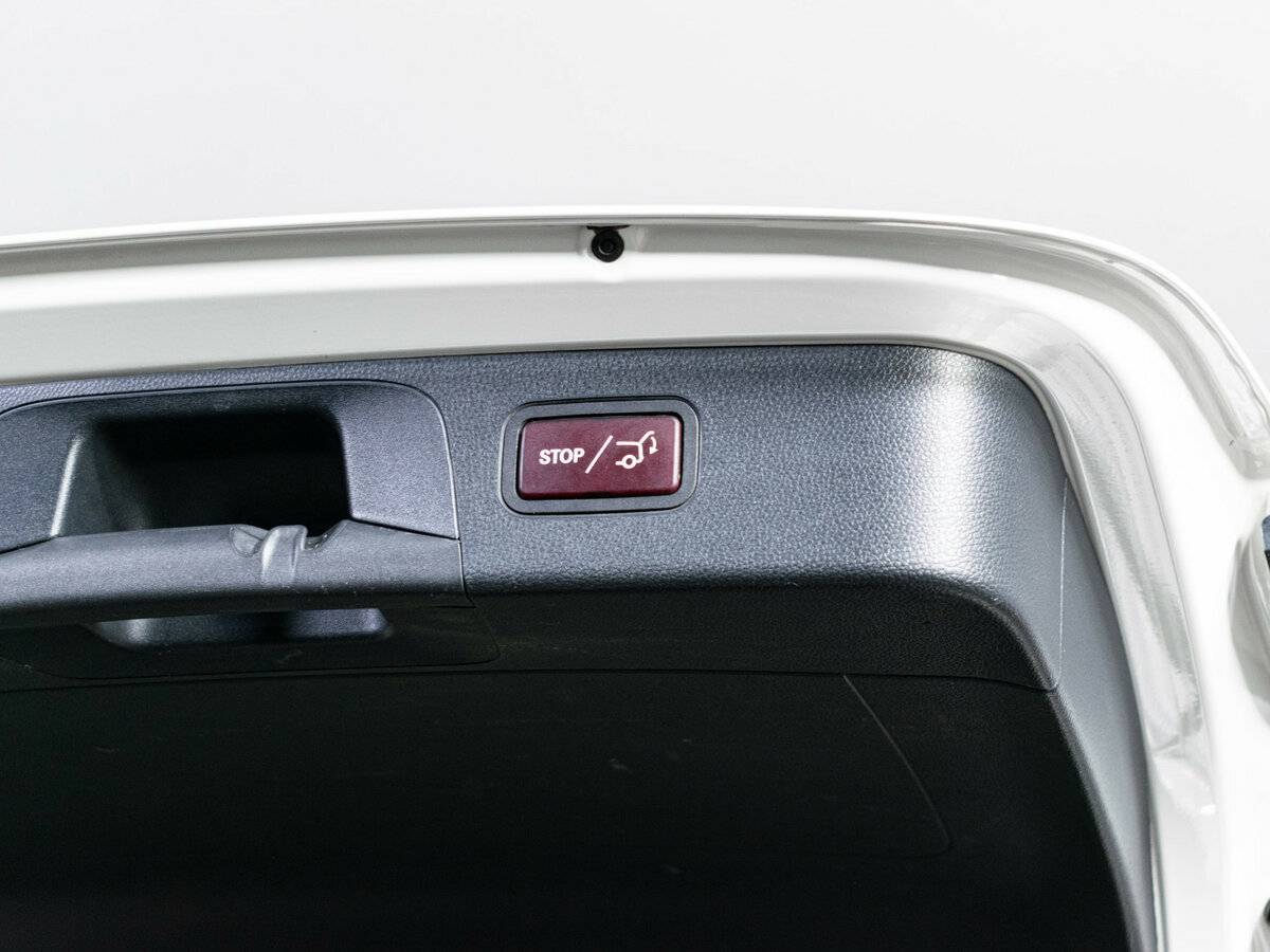 Б/У Мерседес-Бенц ГЛЦ 2016 года. Фото: #9