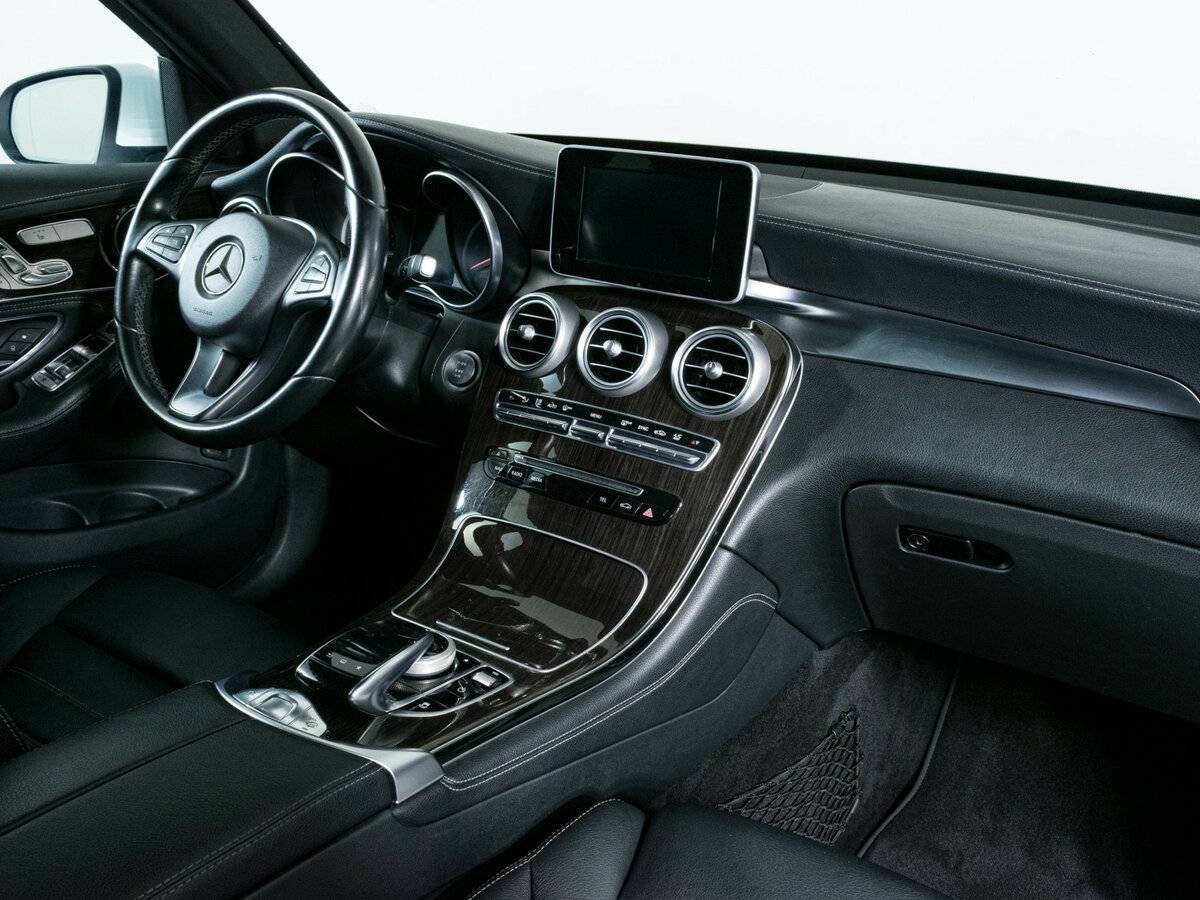 Б/У Мерседес-Бенц ГЛЦ 2016 года. Фото: #10