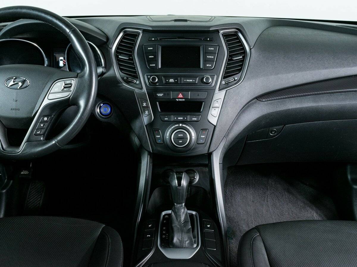 Б/У Хендай Санта Фе 2016 года. Фото: #10