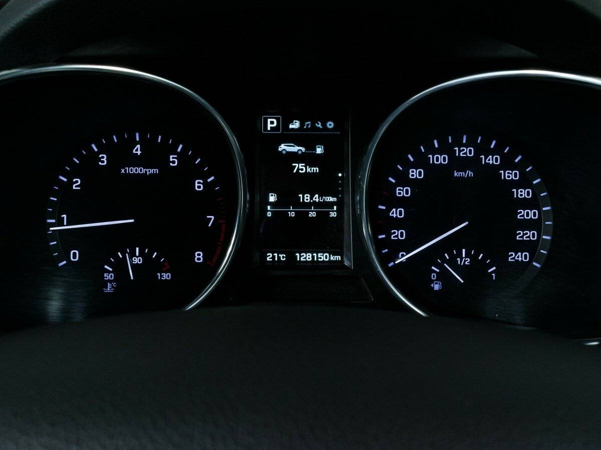 Б/У Хендай Санта Фе 2016 года. Фото: #12