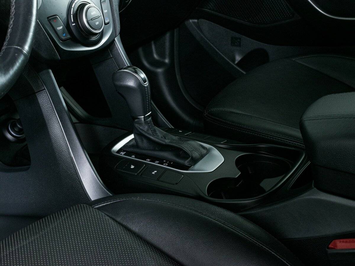 Б/У Хендай Санта Фе 2016 года. Фото: #15