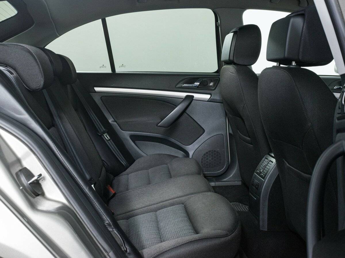 Б/У Шкода Октавия 2011 года. Фото: #11