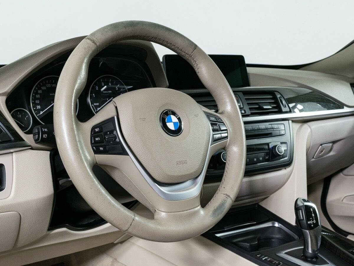 Б/У БМВ 3 серии 2013 года. Фото: #14