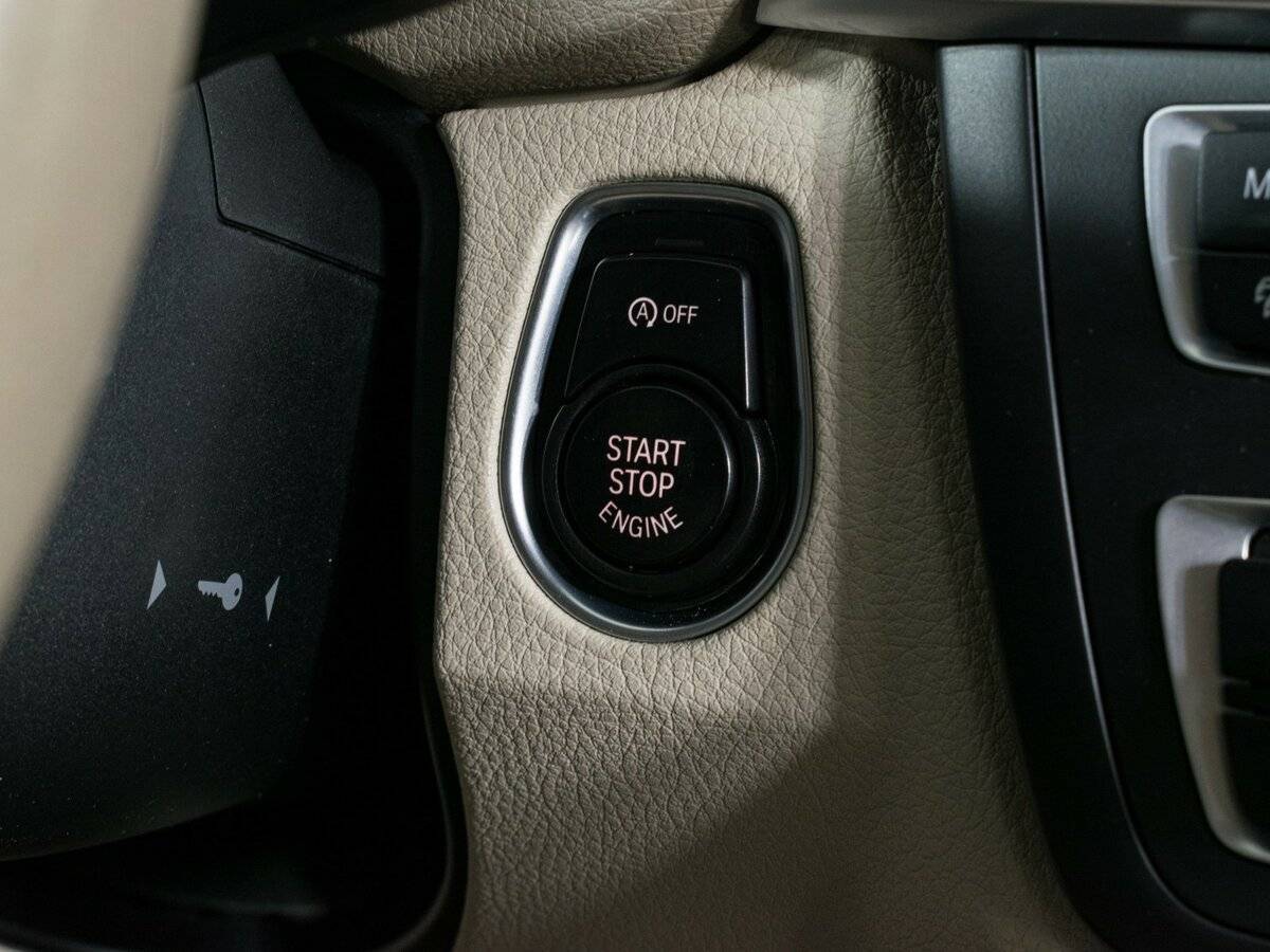 Б/У БМВ 3 серии 2013 года. Фото: #15