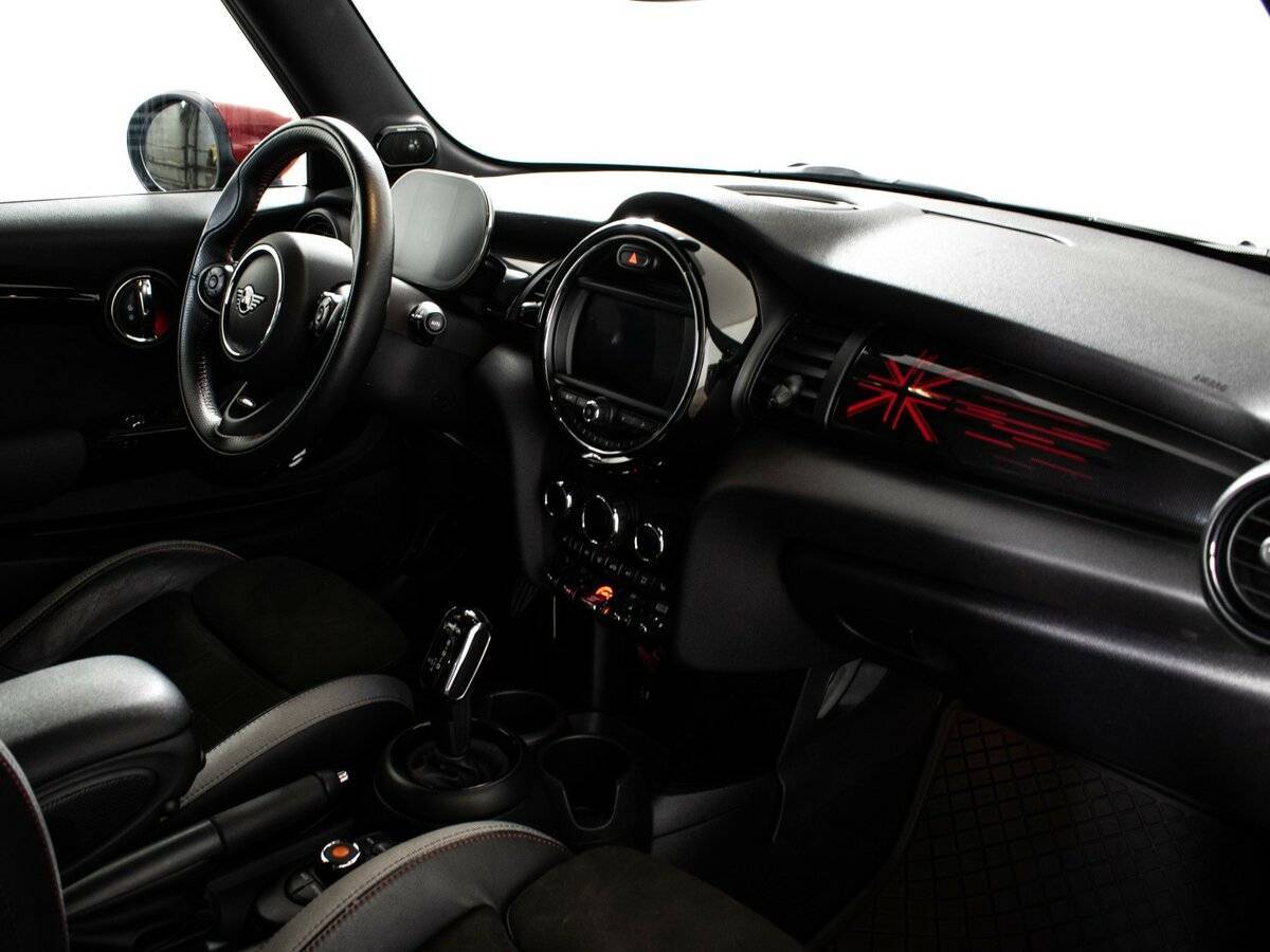 Б/У Мини Хэтч 2021 года. Фото: #8