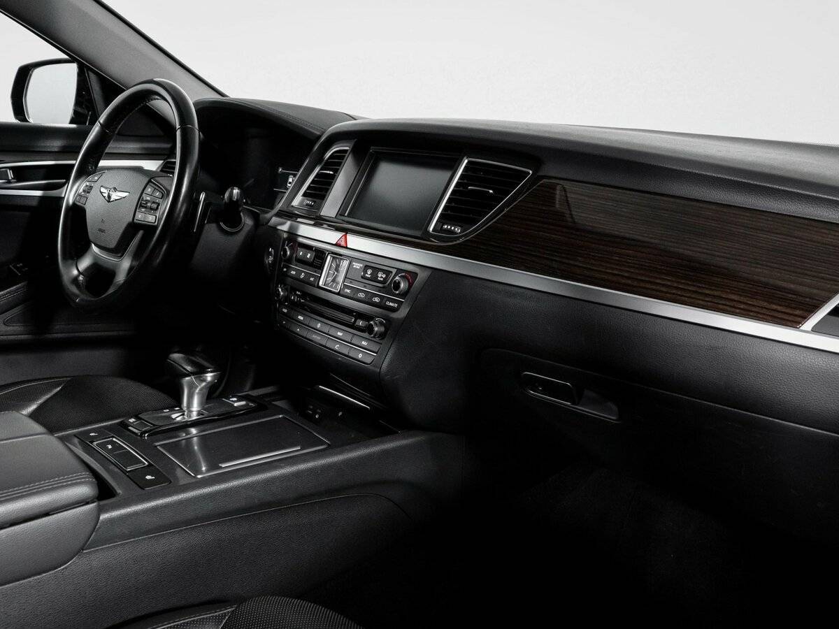 Б/У Генезис Г80 2019 года. Фото: #8