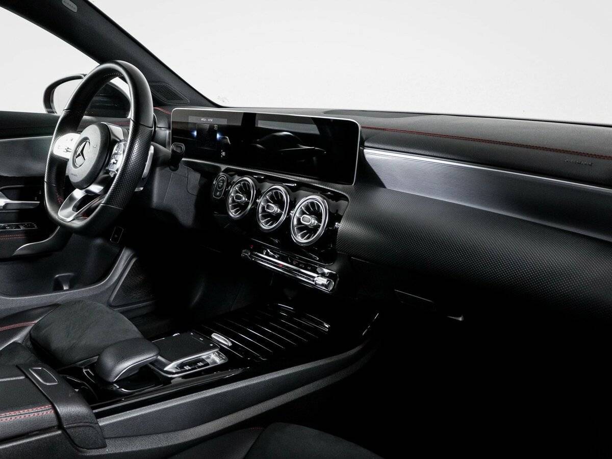 Б/У Мерседес-Бенц КЛА 2019 года. Фото: #8