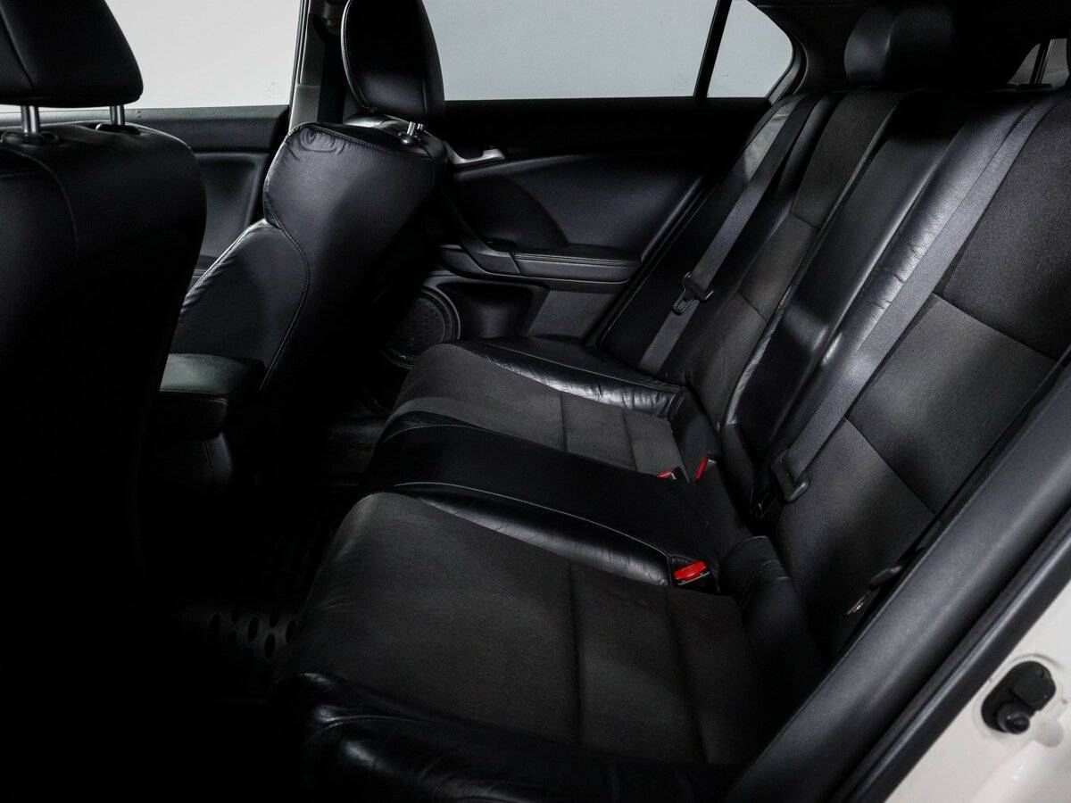 Б/У Хонда Аккорд 2008 года. Фото: #9