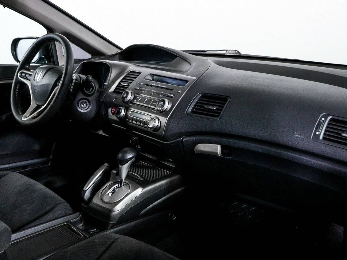 Б/У Хонда Цивик 2011 года. Фото: #8