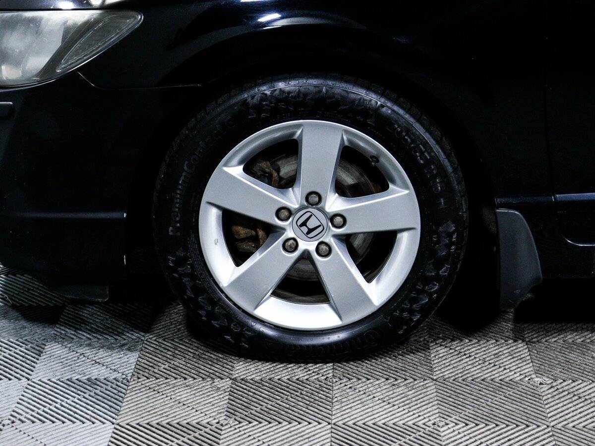 Б/У Хонда Цивик 2011 года. Фото: #14