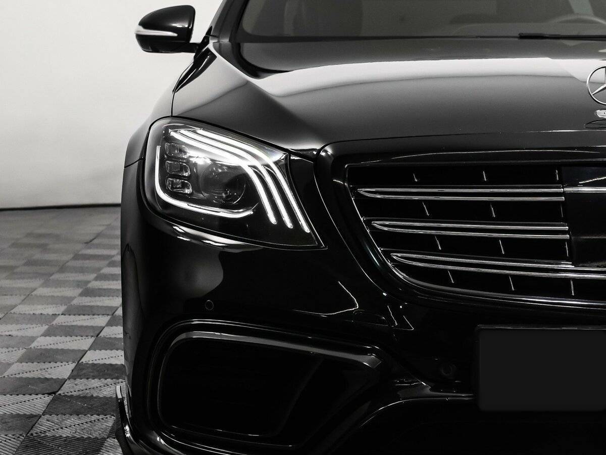 Б/У Мерседес-Бенц С-Класс 2018 года. Фото: #17