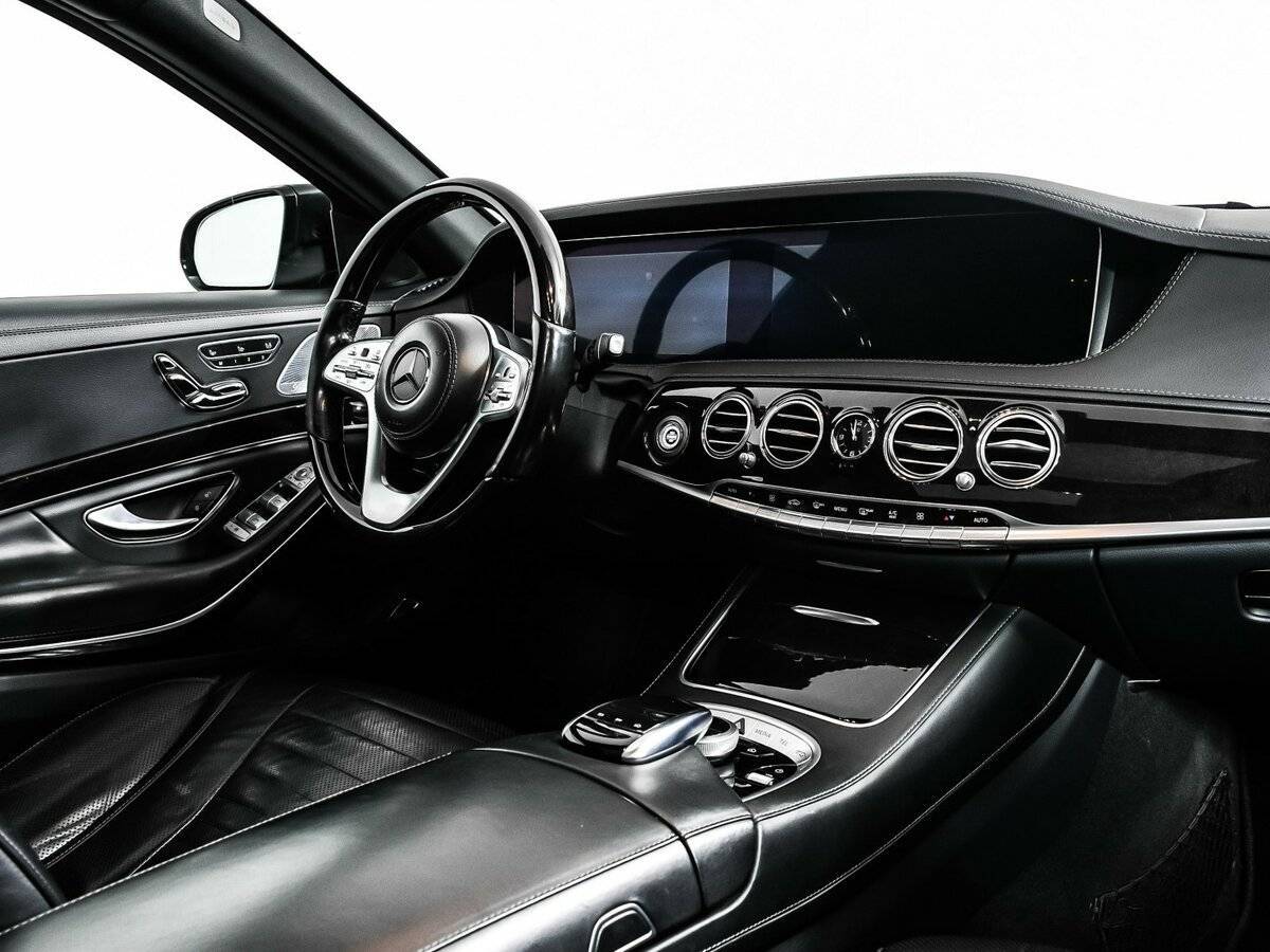 Б/У Мерседес-Бенц С-Класс 2018 года. Фото: #8