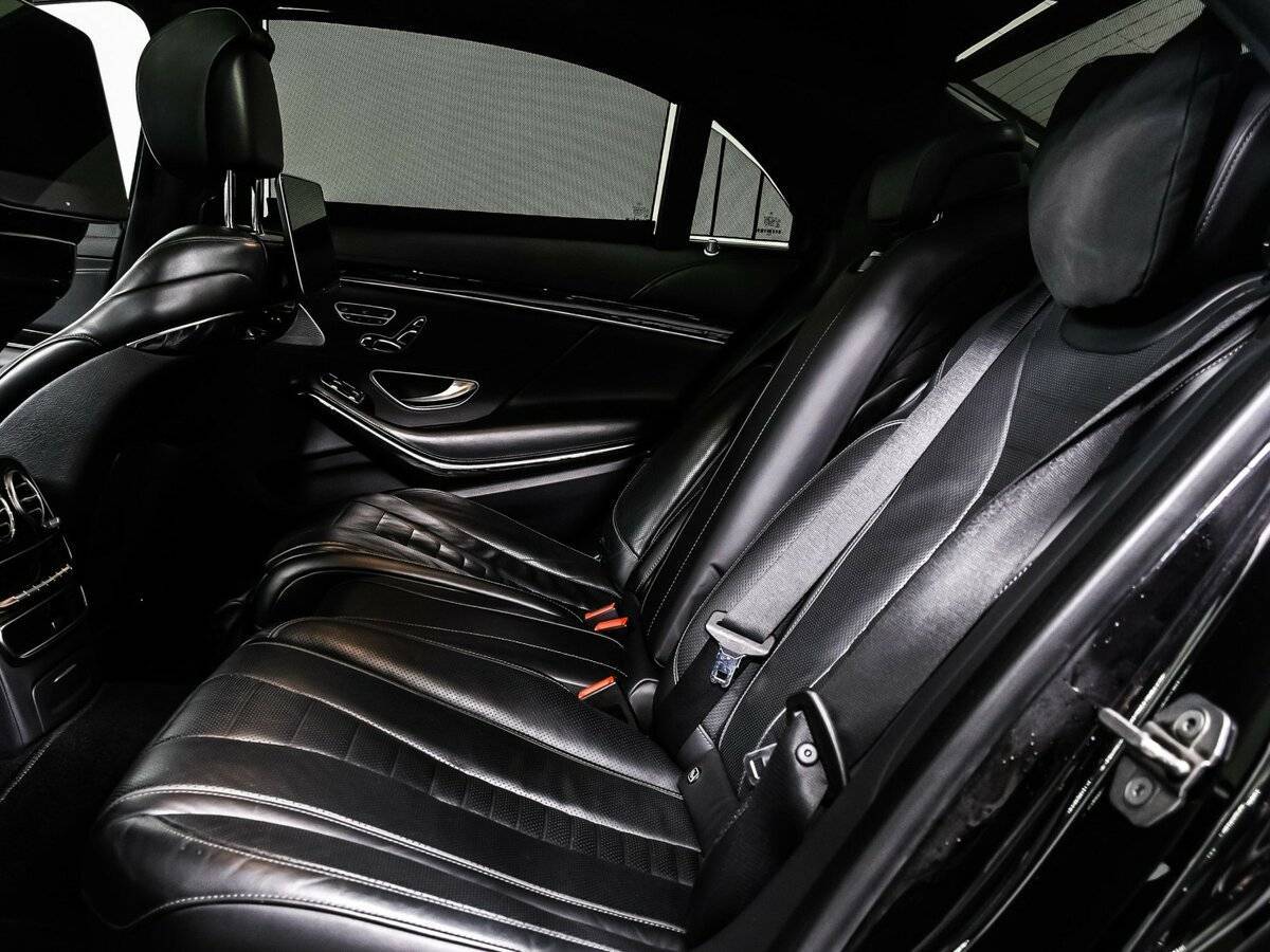 Б/У Мерседес-Бенц С-Класс 2018 года. Фото: #9