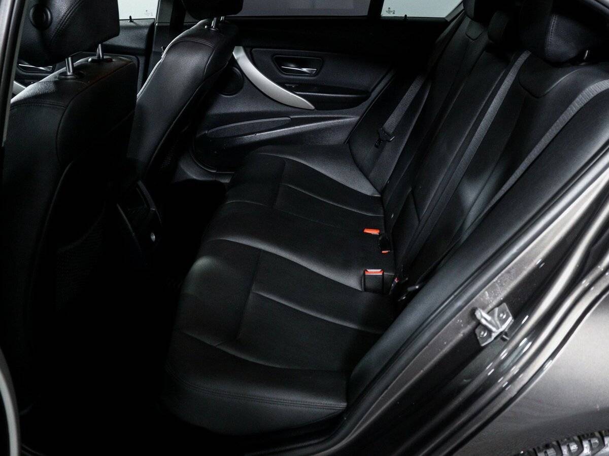 Б/У БМВ 3 серии 2014 года. Фото: #9