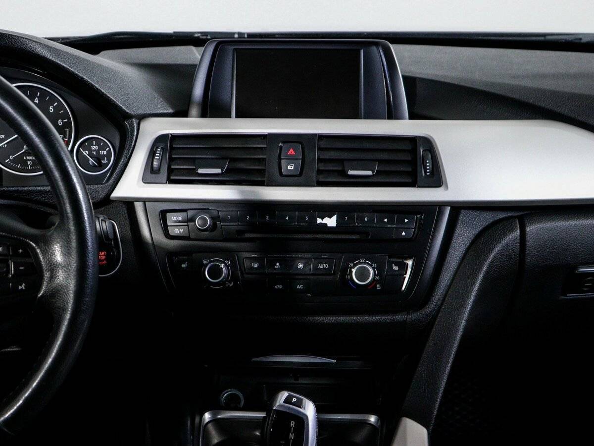 Б/У БМВ 3 серии 2014 года. Фото: #12