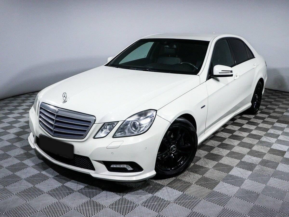 Б/У Мерседес-Бенц Е-Класс 2011 года. Фото: #15