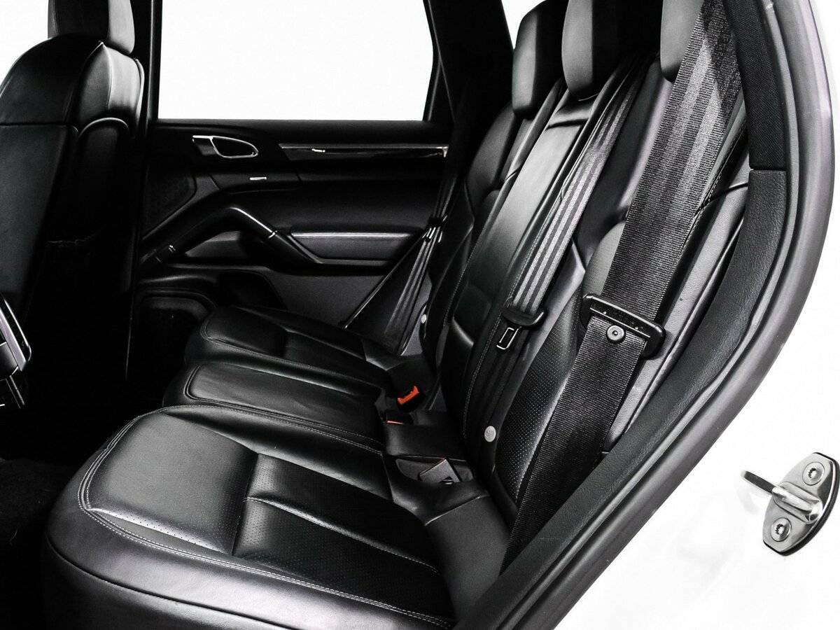 Б/У Порш Кайен 2010 года. Фото: #13