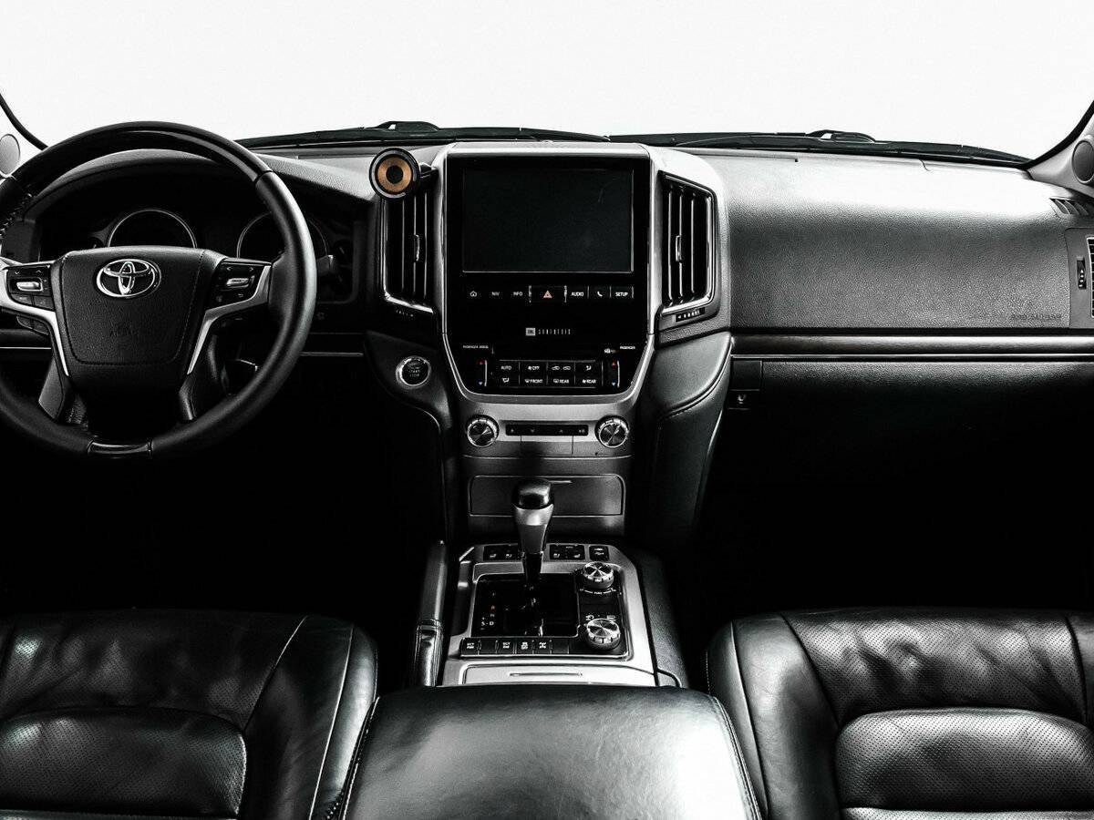 Б/У Тойота Лэнд Крузер 2015 года. Фото: #10