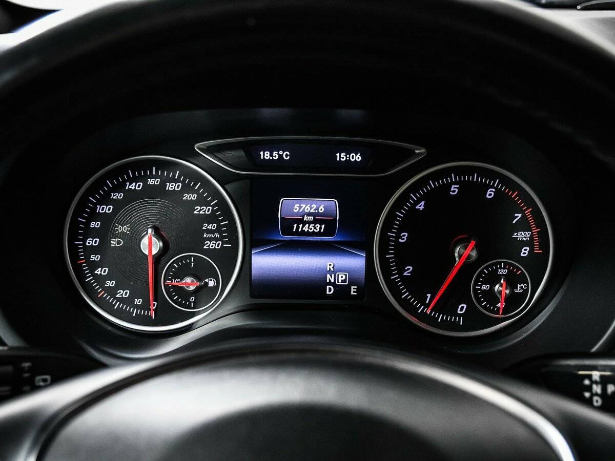 Б/У Мерседес-Бенц Б-Класс 2015 года. Фото: #9