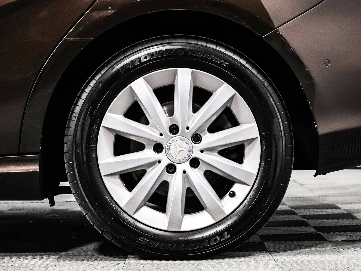 Б/У Мерседес-Бенц Б-Класс 2015 года. Фото: #13