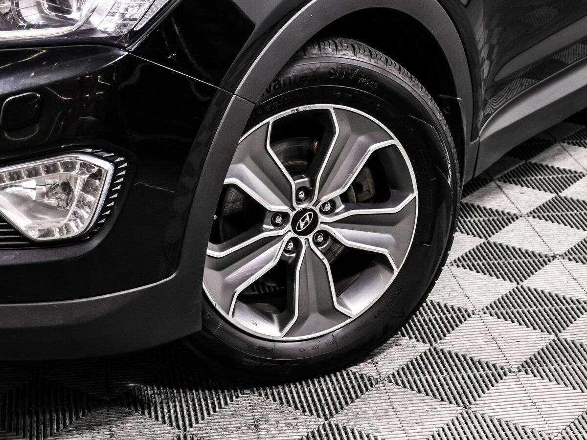 Б/У Хендай Санта Фе 2014 года. Фото: #14