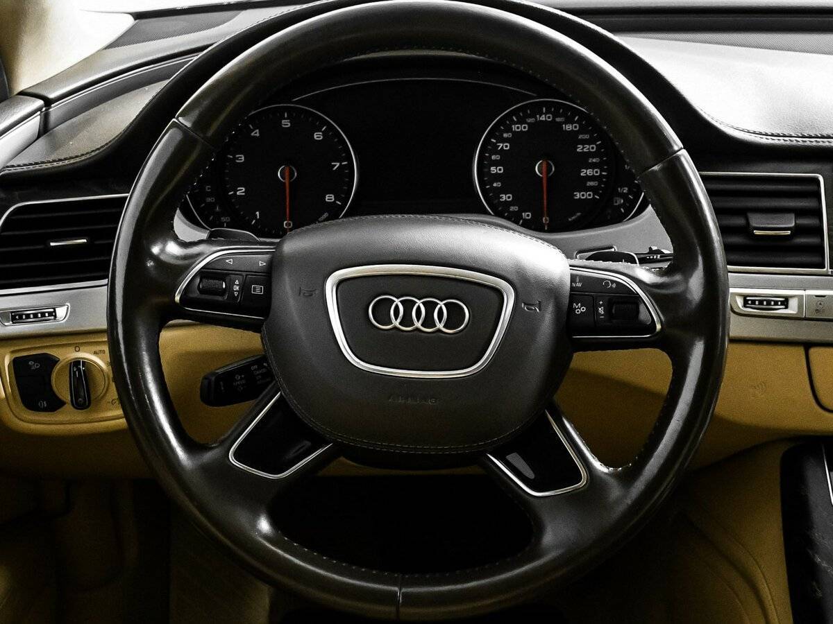 Б/У Ауди А8 2015 года. Фото: #11