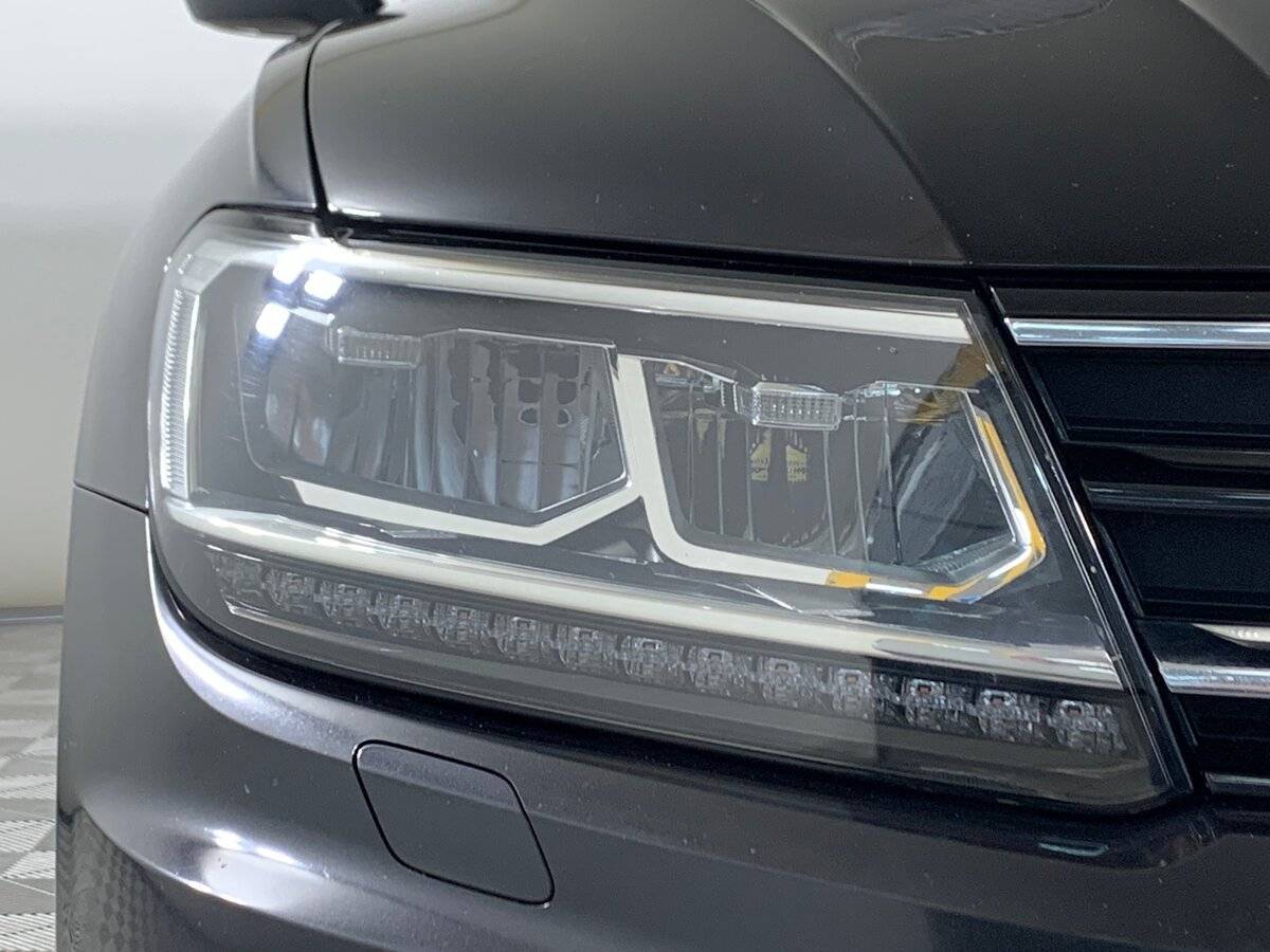 Б/У Фольксваген Тигуан 2019 года. Фото: #9