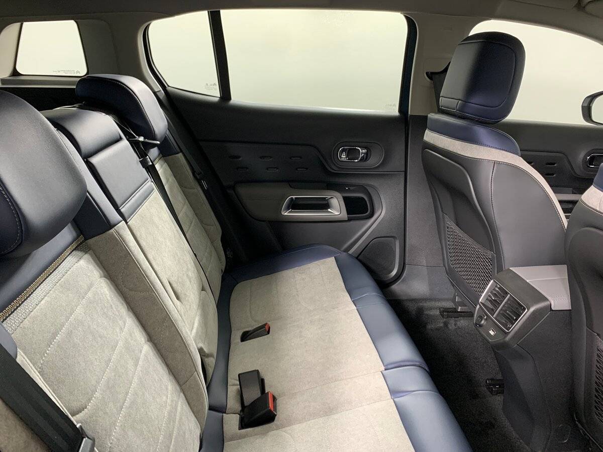 Б/У Ситроен Ц5 Эйркросс 2023 года. Фото: #16