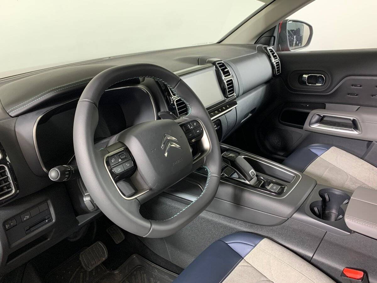 Б/У Ситроен Ц5 Эйркросс 2023 года. Фото: #10