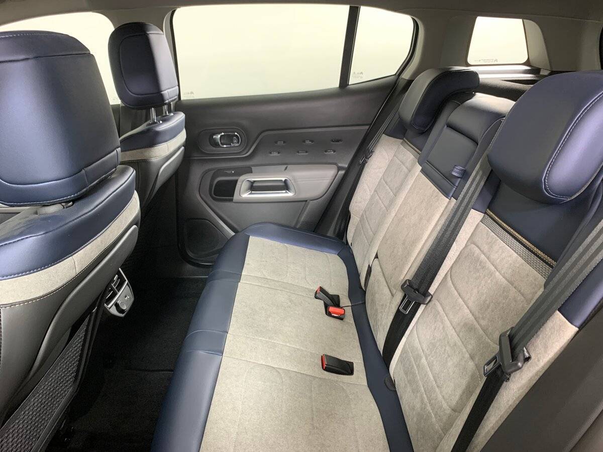 Б/У Ситроен Ц5 Эйркросс 2023 года. Фото: #17