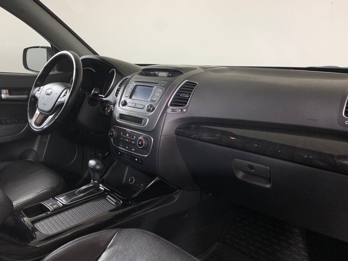 Б/У Киа Соренто 2017 года. Фото: #12