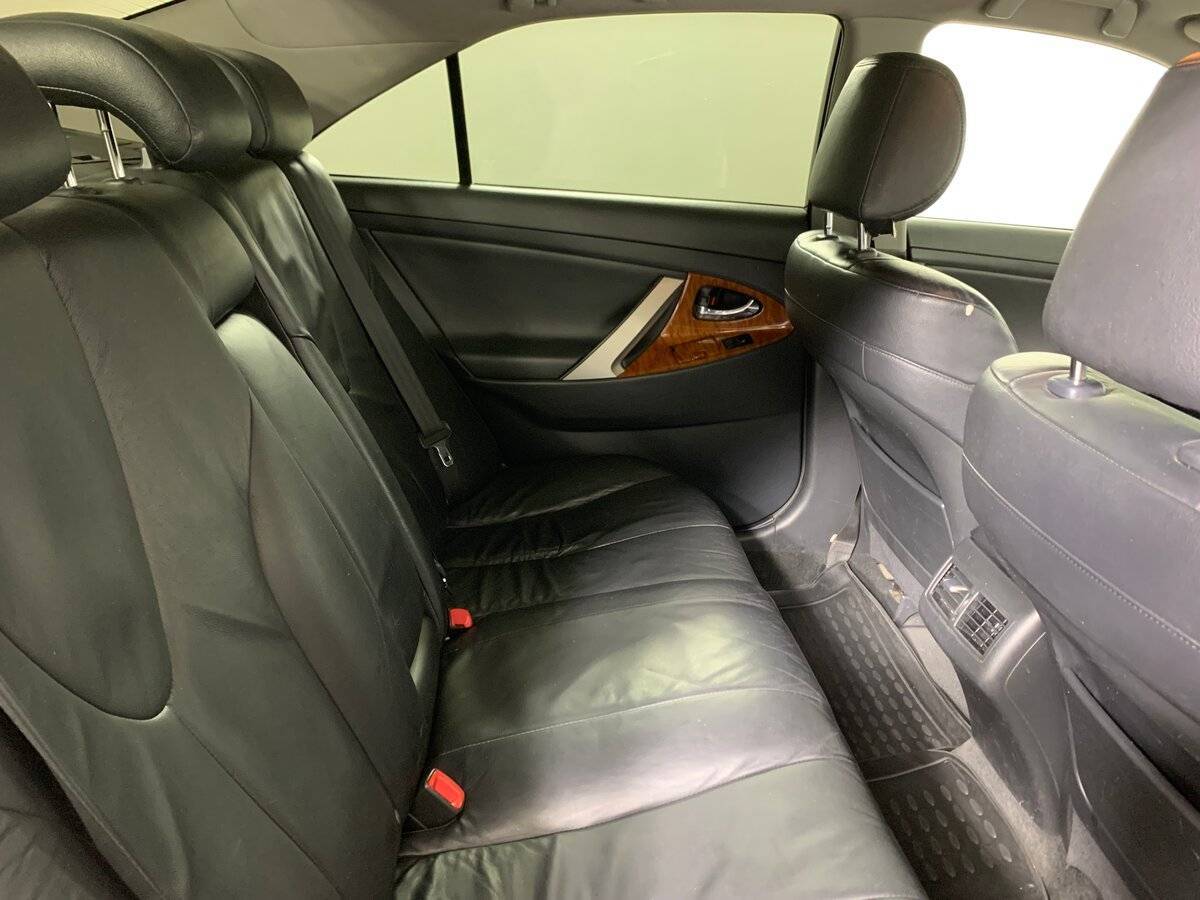 Б/У Тойота Камри 2008 года. Фото: #16