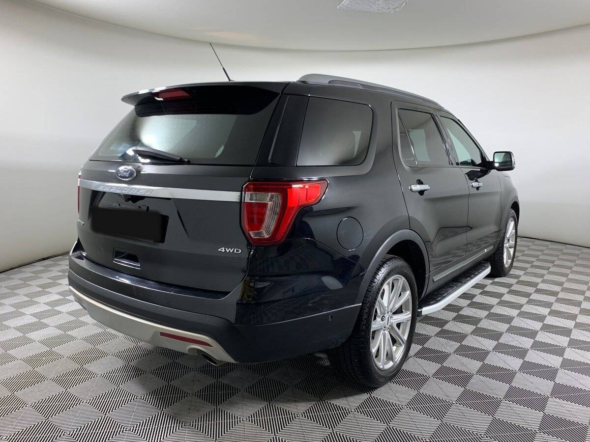 Б/У Форд Експлорер 2016 года. Фото: #4