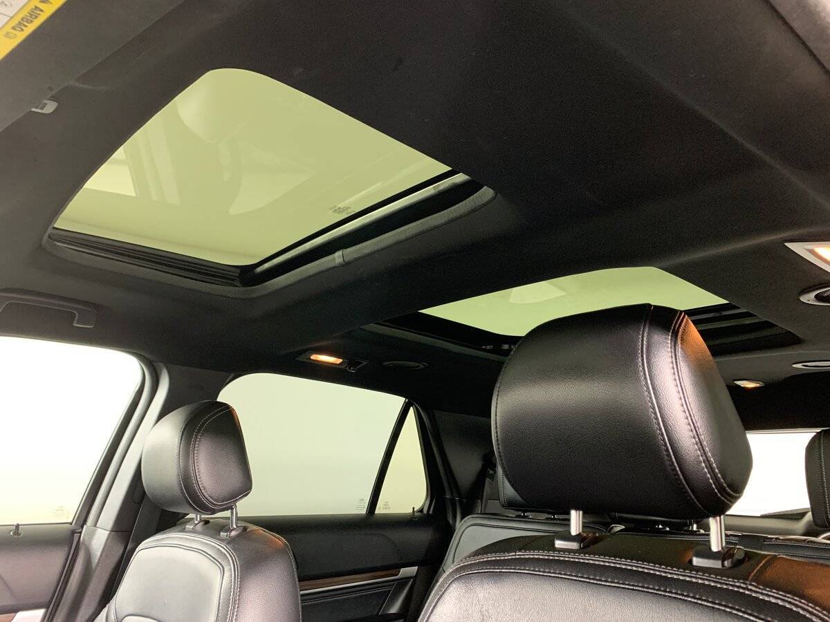 Б/У Форд Експлорер 2016 года. Фото: #17