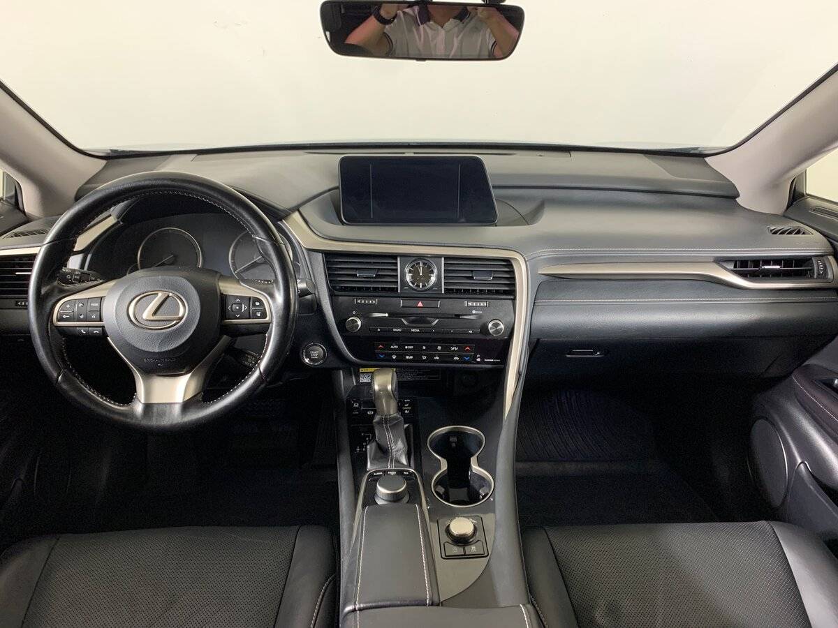 Б/У Лексус Р-Икс 2016 года. Фото: #11