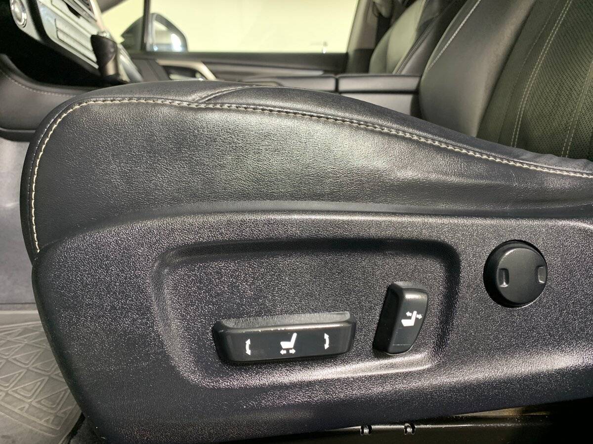 Б/У Лексус Р-Икс 2016 года. Фото: #15