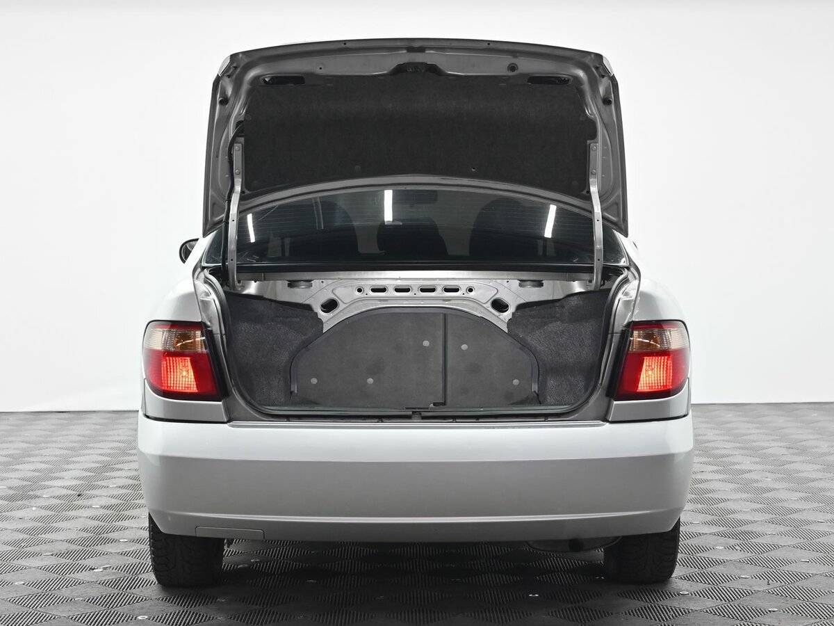 Б/У Ниссан Альмера 2005 года. Фото: #4