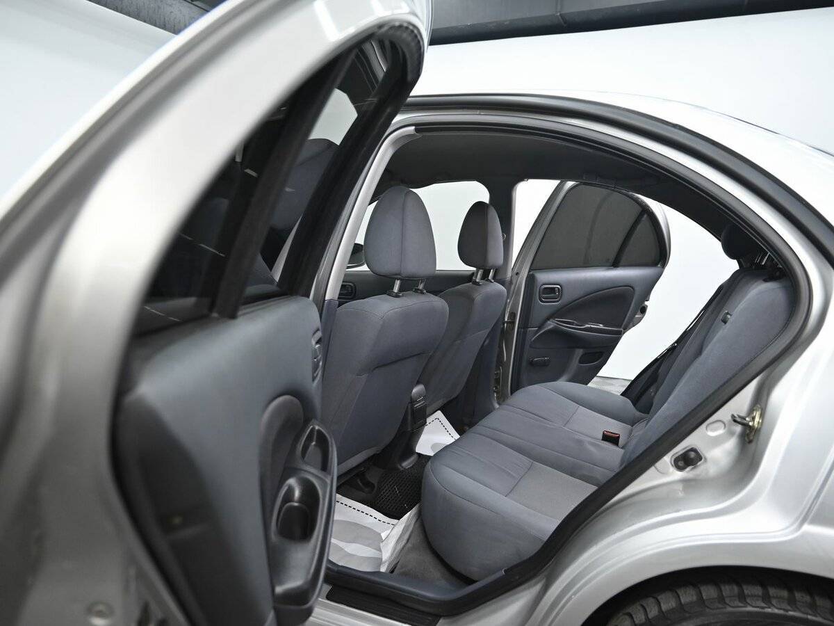 Б/У Ниссан Альмера 2005 года. Фото: #12