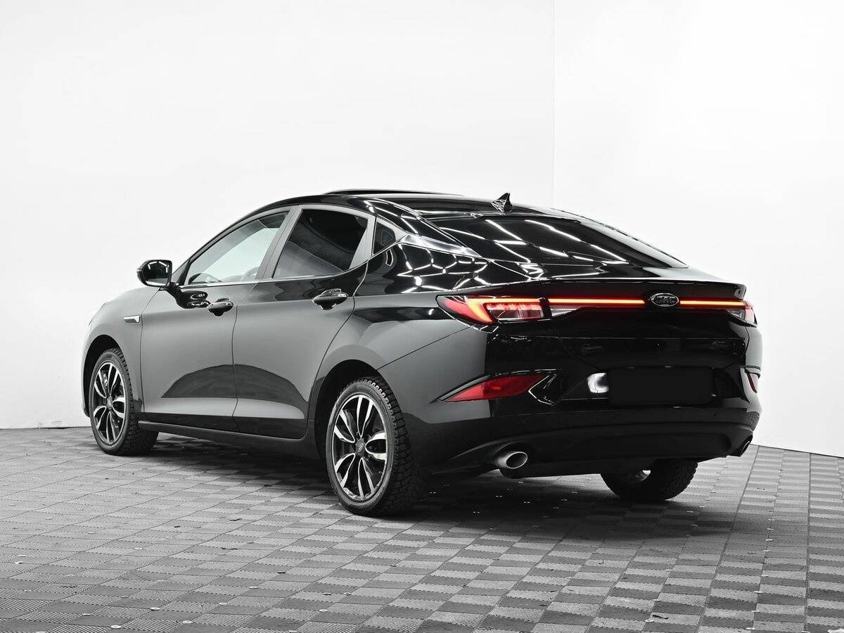 Б/У Джак Джи7 2023 года. Фото: #2