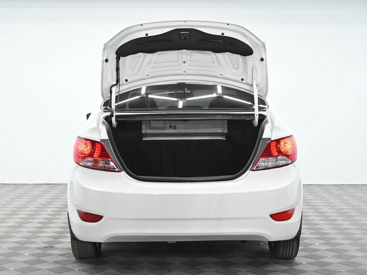 Б/У Хендай Солярис 2011 года. Фото: #4