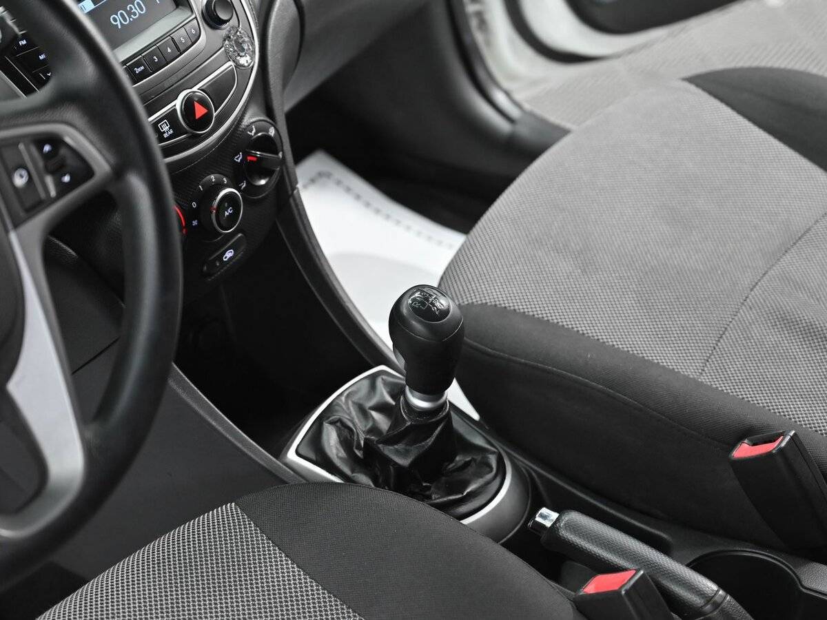 Б/У Хендай Солярис 2011 года. Фото: #10