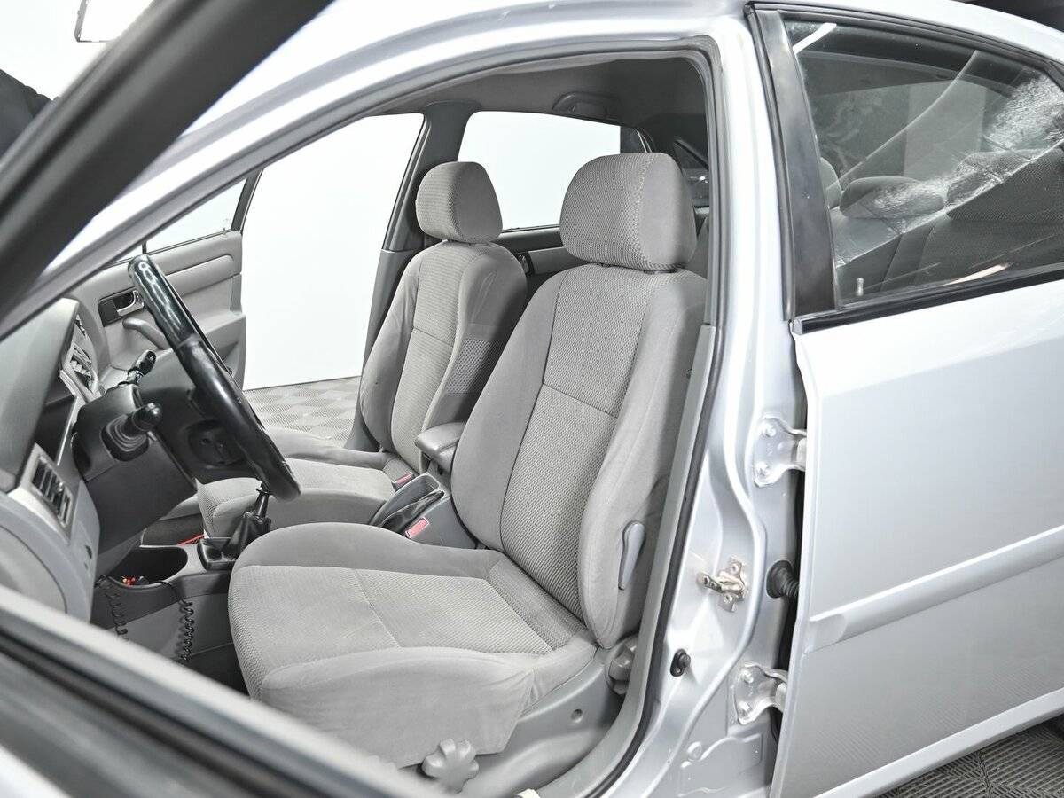 Б/У Шевроле Лачетти 2008 года. Фото: #4